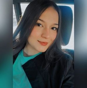 Meet your Posher, Daniela